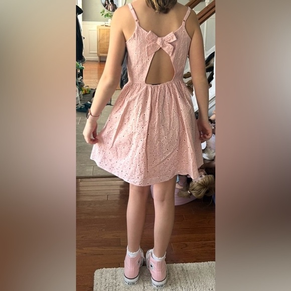 *Worn Once* Art Class Girl’s Pink Floral Eyelet Sleeveless Dress, Size L (10/12) - Picture 3 of 11